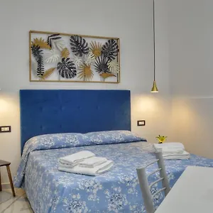 Appartamento Addu Donn'anna Ai Spagnoli., Napoli