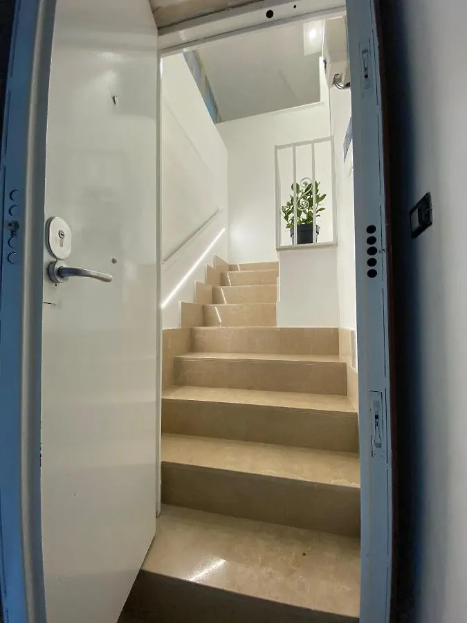 Vibra Napoli Apartament Italy